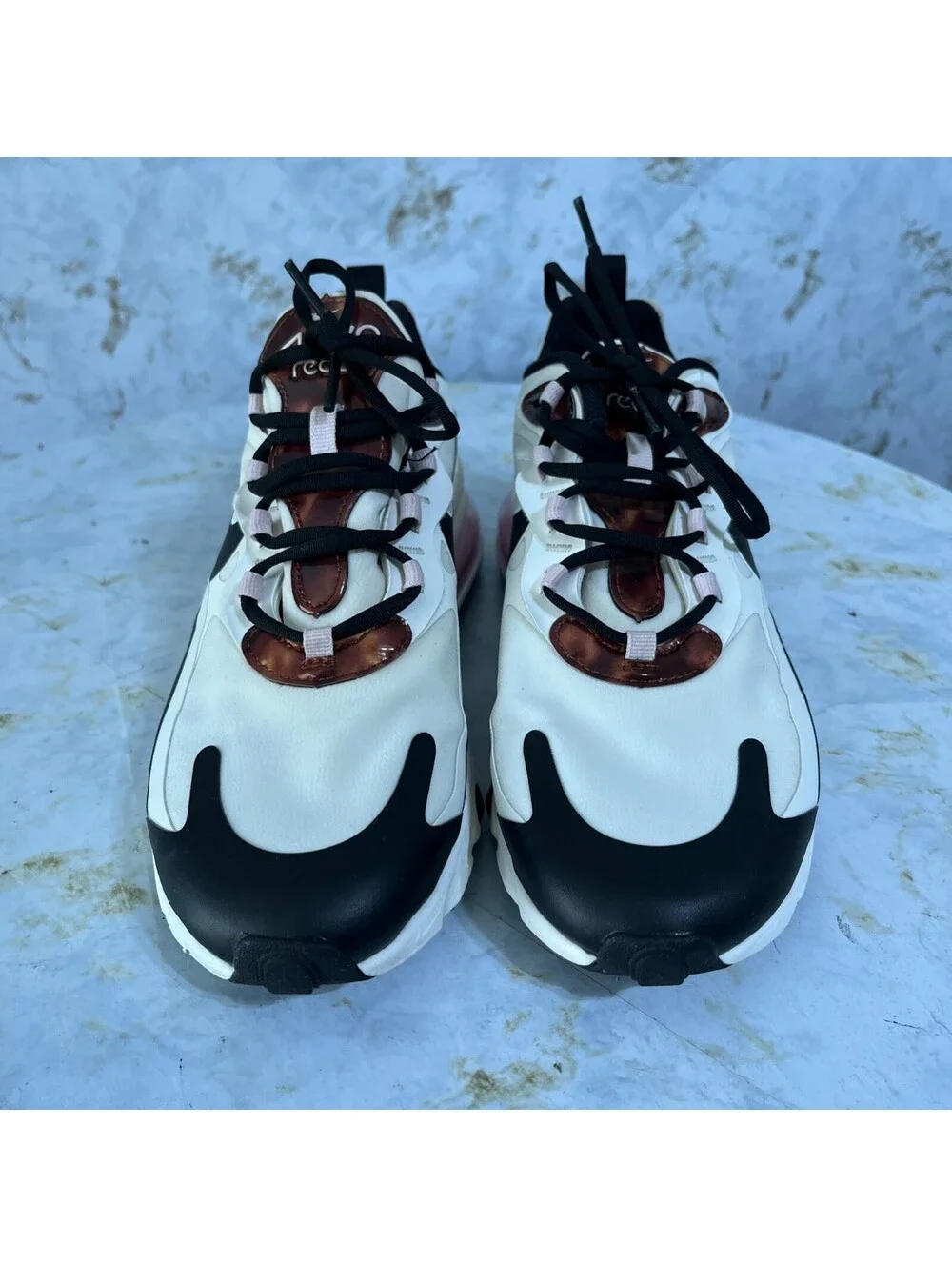 Nike Air Max 270 React Womens Size 8 Shoes White Black Athletic Trainer Sneakers